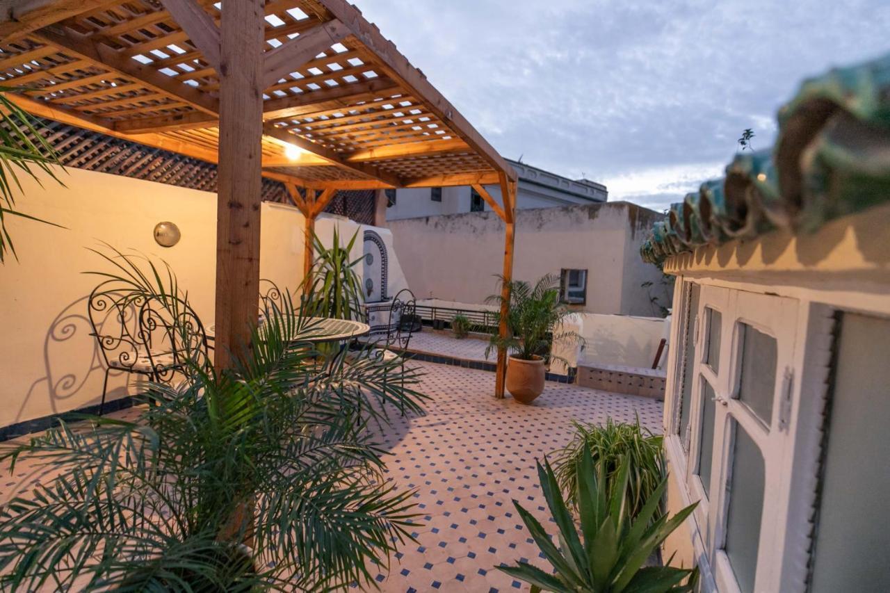 Riad Avec Terrasse Privee Et Piscine Partagee A 300M เฟส ภายนอก รูปภาพ