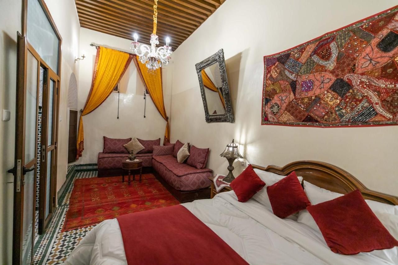 Riad Avec Terrasse Privee Et Piscine Partagee A 300M เฟส ภายนอก รูปภาพ