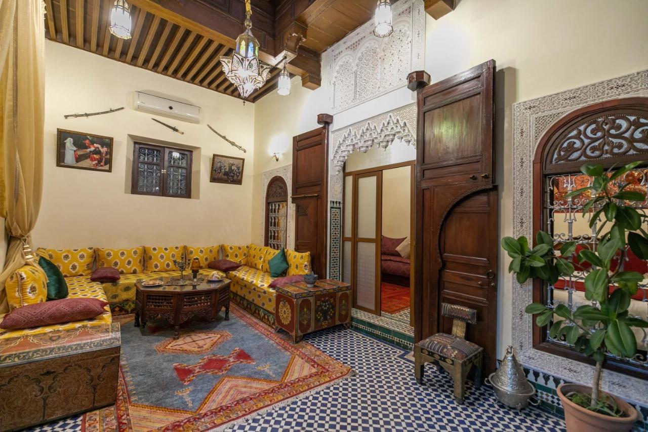 Riad Avec Terrasse Privee Et Piscine Partagee A 300M เฟส ภายนอก รูปภาพ
