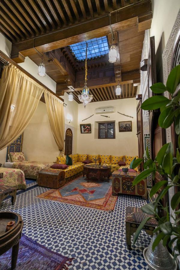 Riad Avec Terrasse Privee Et Piscine Partagee A 300M เฟส ภายนอก รูปภาพ