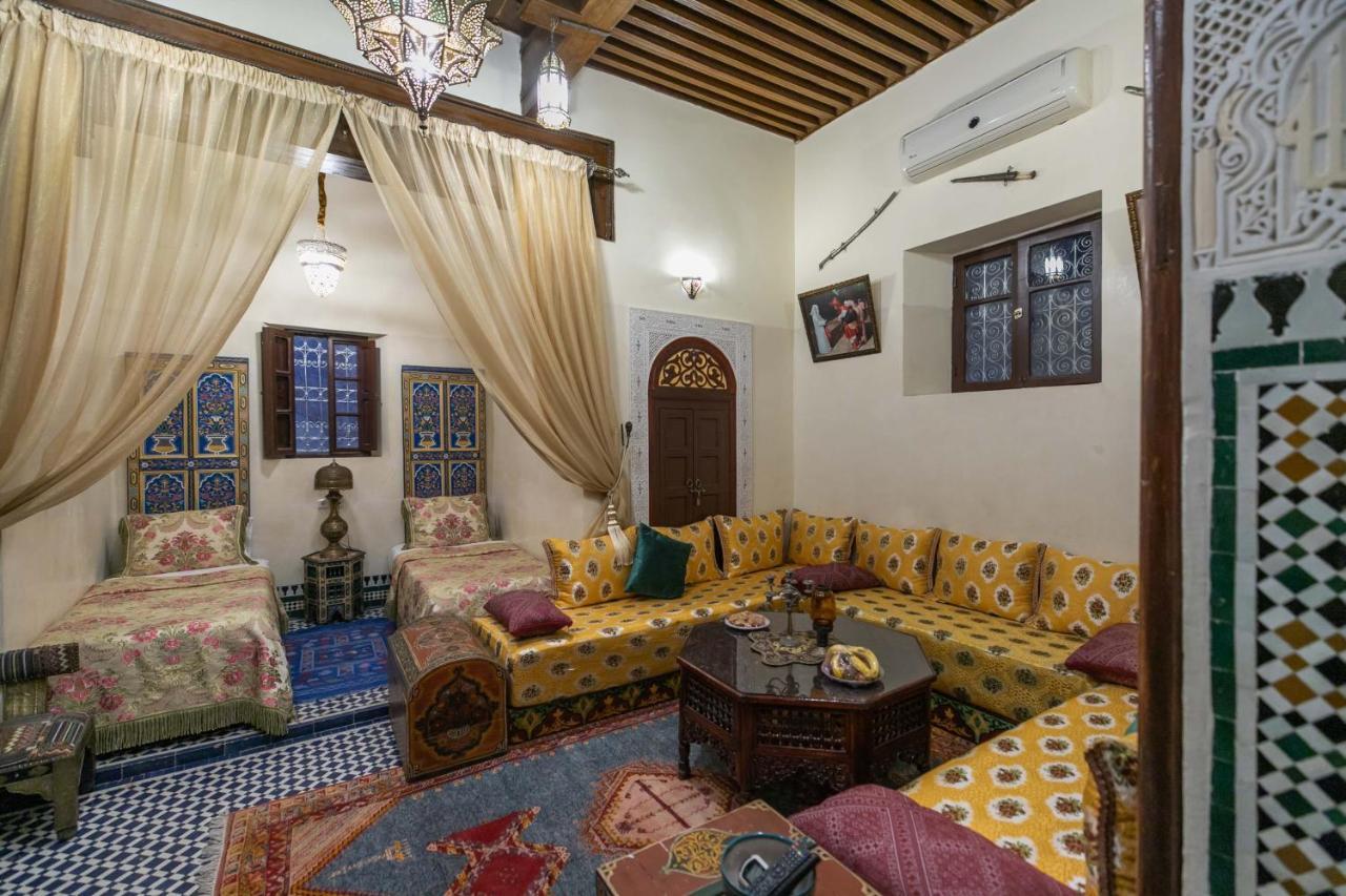 Riad Avec Terrasse Privee Et Piscine Partagee A 300M เฟส ภายนอก รูปภาพ